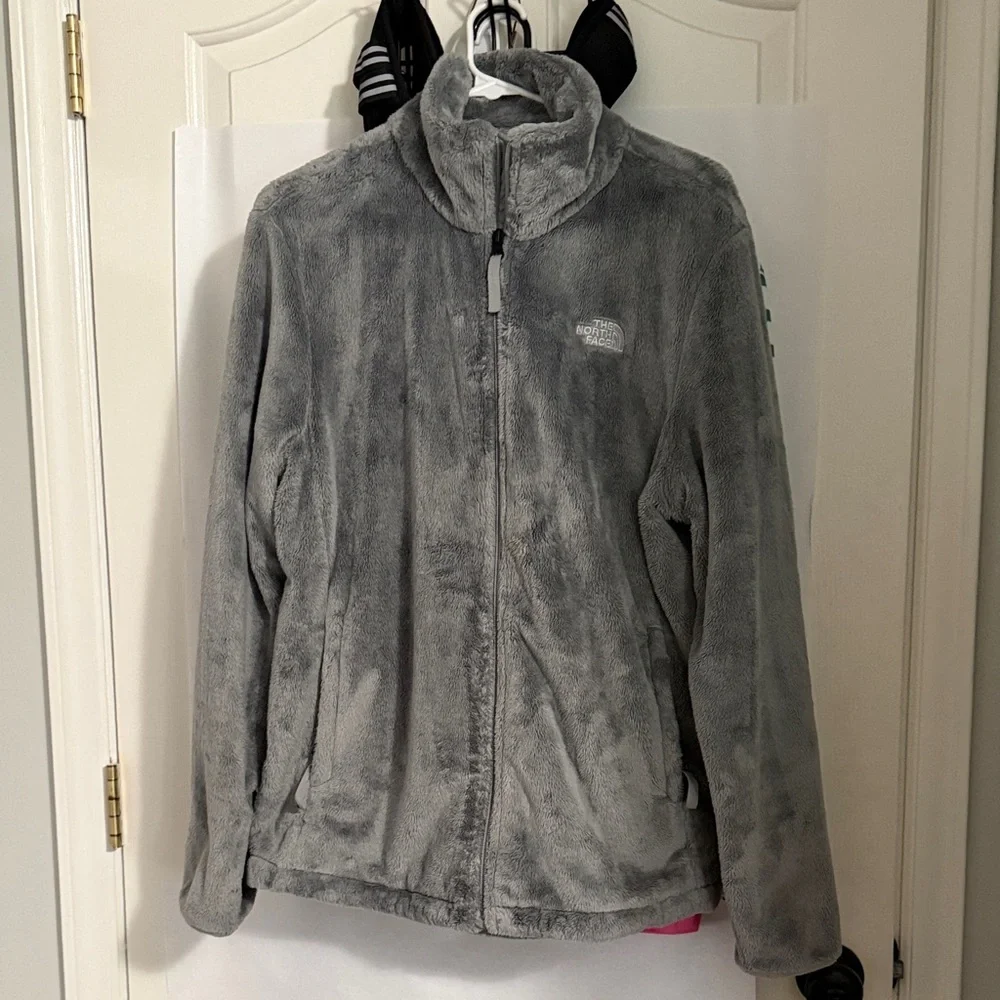 The North Face Women's Gray Teddy Jacket - Picture 2 of 4
